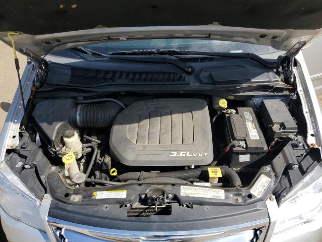 2C4RC1CG9CR156397 - 2012 CHRYSLER TOWN & COU TOURING L SILVER photo 12