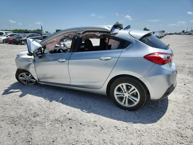 3G1BE6SM4JS610256 - 2018 CHEVROLET CRUZE LT SILVER photo 2