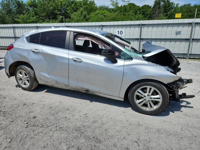 3G1BE6SM4JS610256 - 2018 CHEVROLET CRUZE LT SILVER photo 4