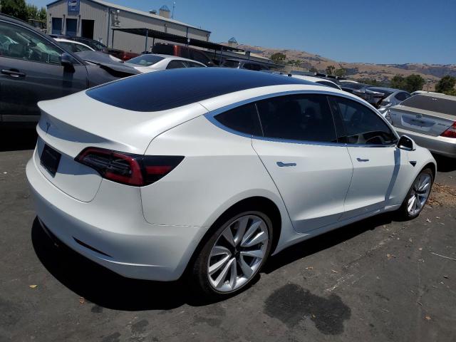 5YJ3E1EA3KF412942 - 2019 TESLA MODEL 3 Beyaz fotoğraf 3