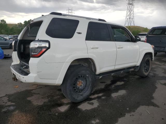 JTEBU5JR1J5580513 - 2018 TOYOTA 4RUNNER SR5/SR5 PREMIUM WHITE photo 3