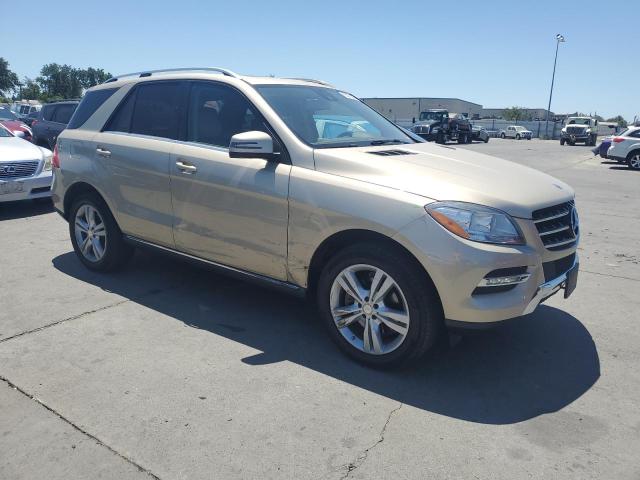 4JGDA5HB1DA123027 - 2013 MERCEDES-BENZ ML 350 4MATIC GOLD photo 4