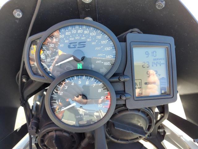 WB10B1606HZ317745 - 2017 BMW F700 GS WHITE photo 7