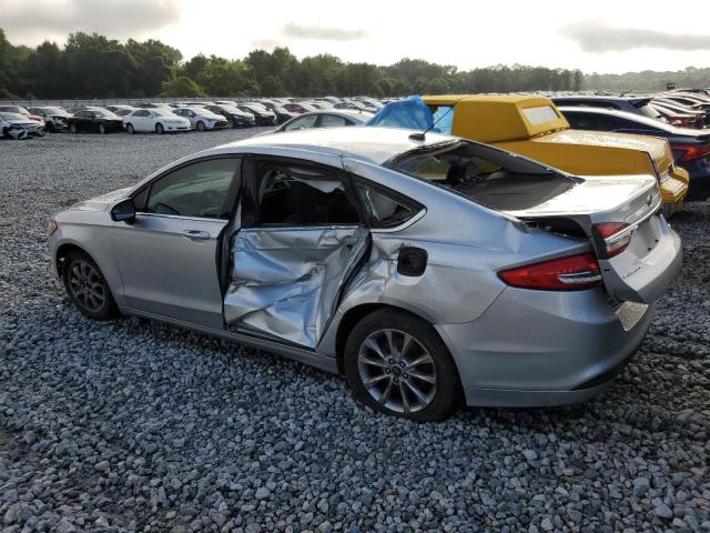 3FA6P0H72HR142651 - 2017 FORD FUSION SE SILVER photo 2