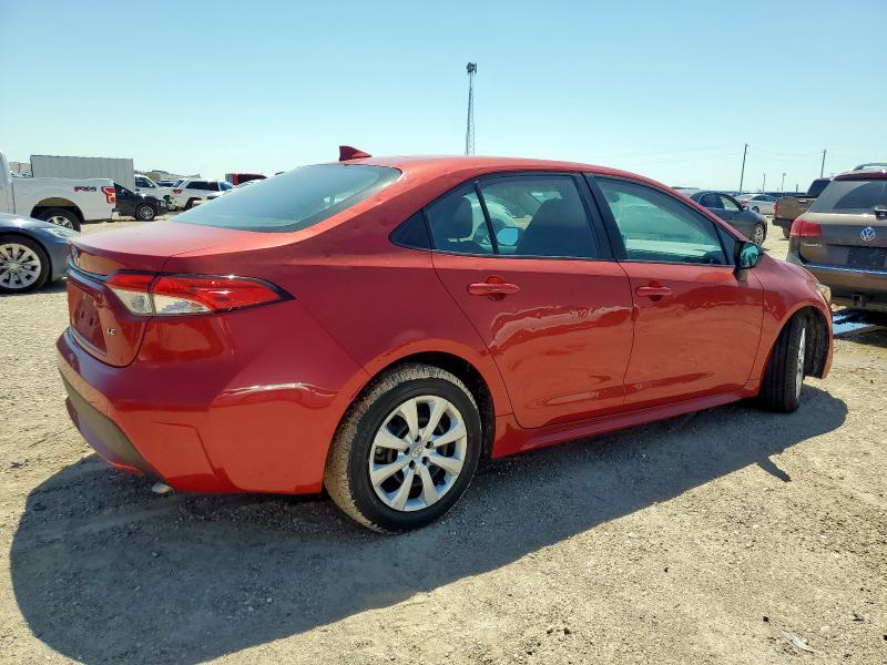 5YFEPMAEXMP184720 - 2021 TOYOTA COROLLA LE RED photo 3