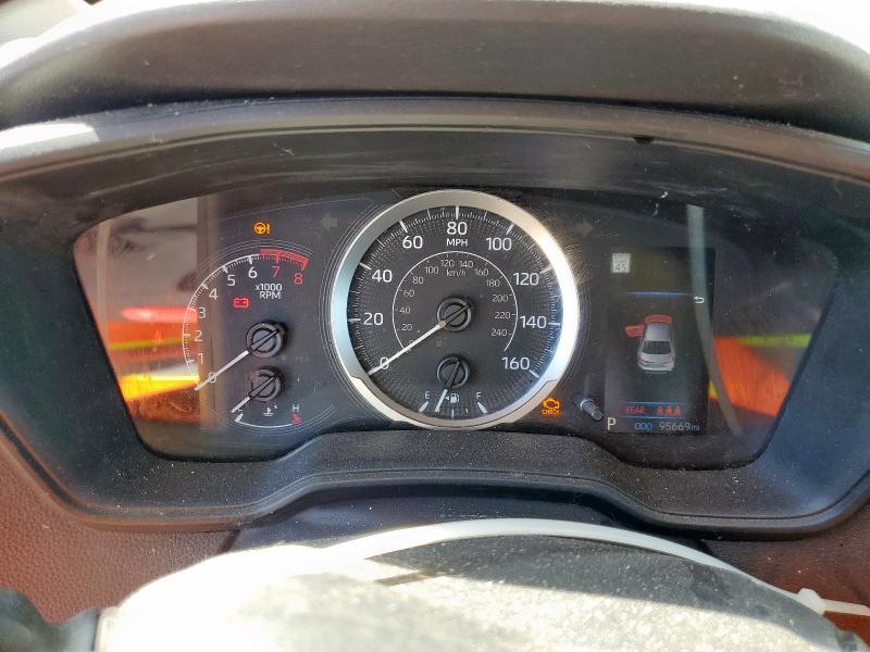 5YFEPMAEXMP184720 - 2021 TOYOTA COROLLA LE RED photo 9