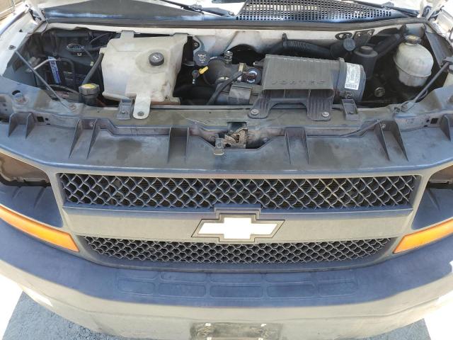 1GCHG39UX31148984 - 2003 CHEVROLET EXPRESS G3 WHITE photo 12