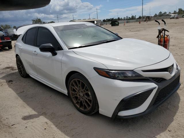 4T1T11AK7PU107058 - 2023 TOYOTA CAMRY SE NIGHT SHADE WHITE photo 4