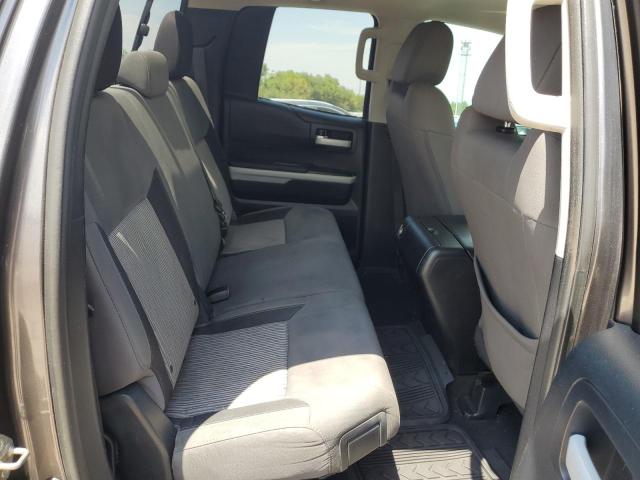5TFRM5F1XEX072055 - 2014 TOYOTA TUNDRA DOUBLE CAB SR/SR5 GRAY photo 10
