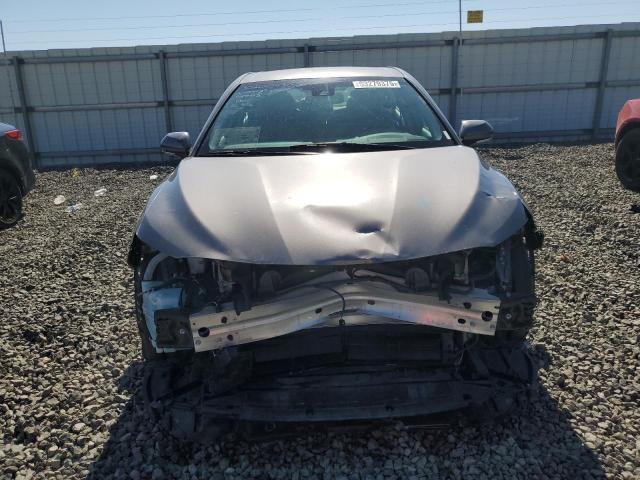 4T1B31HK1KU515009 - 2019 TOYOTA CAMRY LE 灰色 照片 5