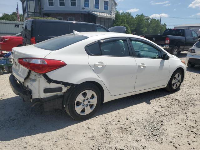 KNAFK4A6XG5613610 - 2016 KIA FORTE LX WHITE photo 3