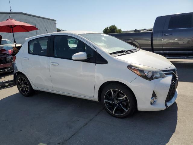 VNKKTUD33FA016845 - 2015 TOYOTA YARIS WHITE photo 4