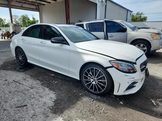 55SWF8DB2KU302153 - 2019 MERCEDES-BENZ C 300 თეთრი ფოტო 4