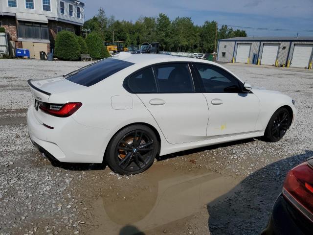 3MW5R7J09L8B10118 - 2020 BMW 330XI WHITE photo 3