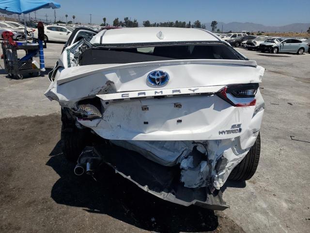 4T1G31AK4PU615631 - 2023 TOYOTA CAMRY SE NIGHT SHADE WHITE photo 6