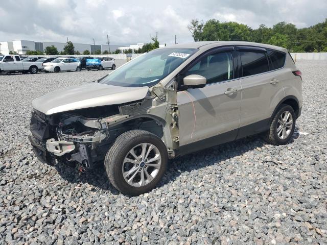 2017 FORD ESCAPE SE, null