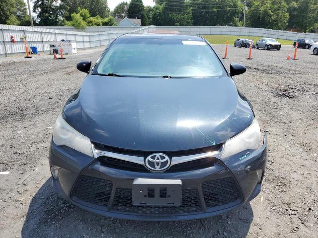 4T1BF1FK8HU394224 - 2017 TOYOTA CAMRY LE BLUE photo 5