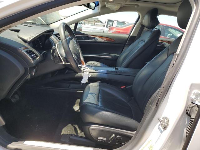 3LN6L2GK8GR611114 - 2016 LINCOLN MKZ WHITE photo 7