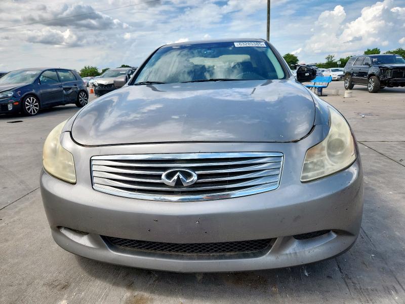 JNKCV61E19M304602 - 2009 INFINITI G37 BASE GRAY photo 5