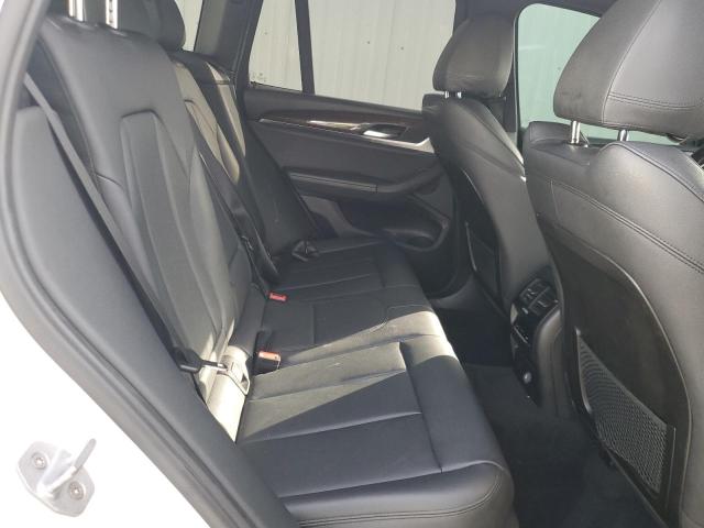 5UXTR7C5XKLE97936 - 2019 BMW X3 SDRIVE30I WHITE photo 11