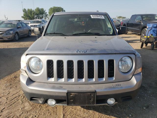 1C4NJRFBXGD585995 - 2016 JEEP PATRIOT LATITUDE SILVER photo 5