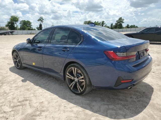 3MW5R1J06N8C25324 - 2022 BMW 330I BLUE photo 2