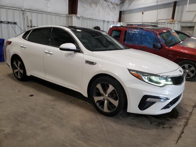 5XXGT4L32KG374789 - 2019 KIA OPTIMA LX WHITE photo 4