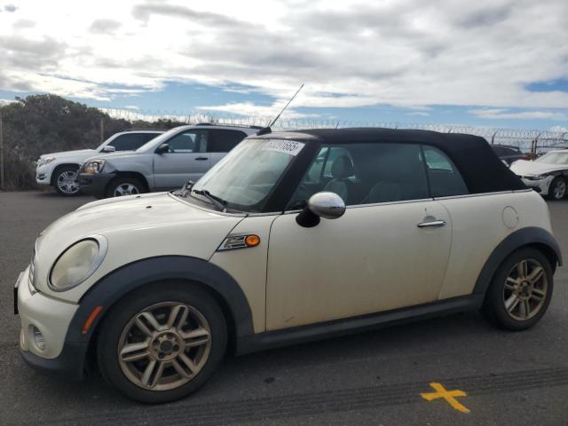 2011 MINI COOPER, 