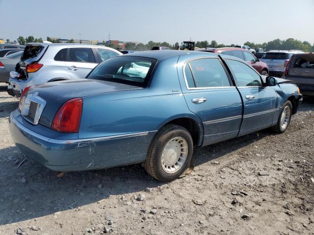 1LNHM81W72Y604606 - 2002 LINCOLN TOWN CAR EXECUTIVE BLUE photo 3