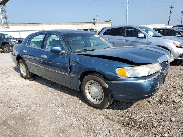 1LNHM81W72Y604606 - 2002 LINCOLN TOWN CAR EXECUTIVE BLUE photo 4