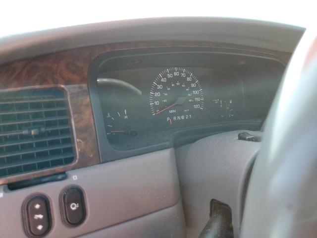 1LNHM81W72Y604606 - 2002 LINCOLN TOWN CAR EXECUTIVE BLUE photo 9