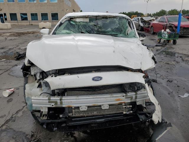 3FA6P0SU9DR285668 - 2013 FORD FUSION TITANIUM PHEV WHITE photo 5