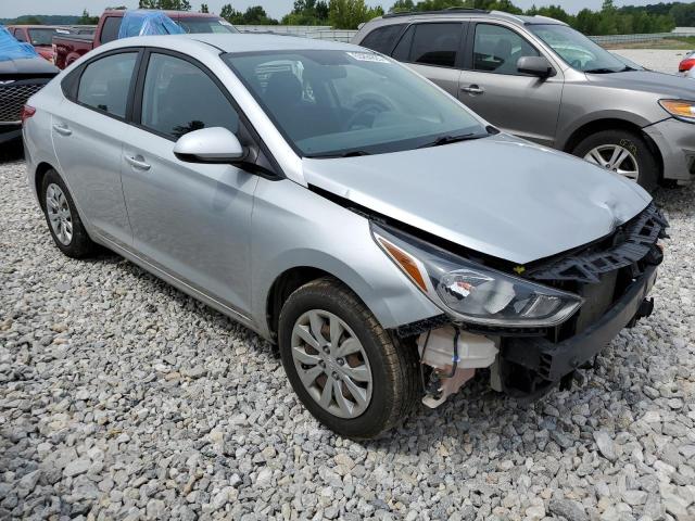 3KPC24A36KE059524 - 2019 HYUNDAI ACCENT SE SILVER photo 4