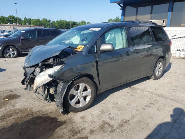2014 TOYOTA SIENNA LE, null