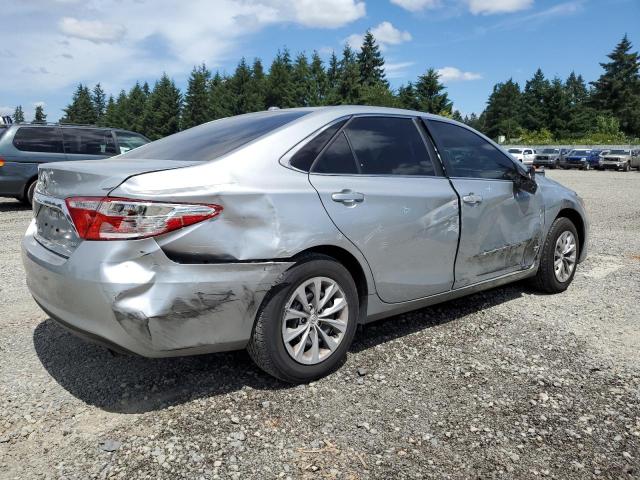 4T1BF1FK6HU646939 - 2017 TOYOTA CAMRY LE SILVER photo 3
