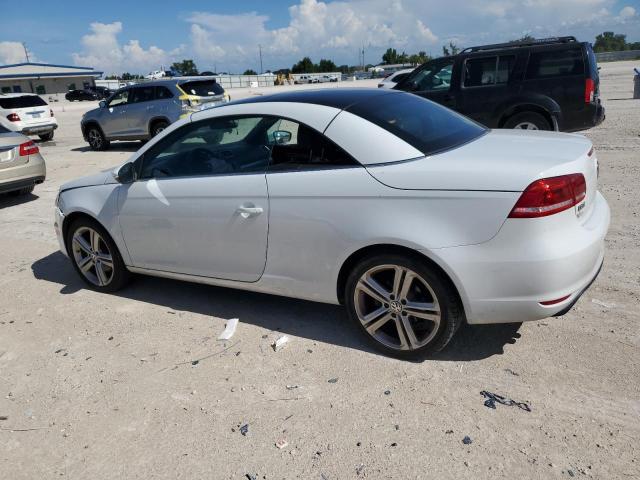 WVWFW8AH3FV000517 - 2015 VOLKSWAGEN EOS LUX 白色 照片 2