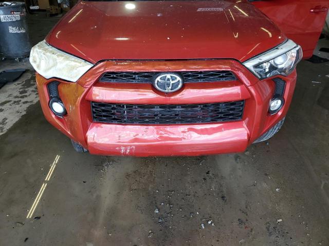 JTEBU5JR4J5511380 - 2018 TOYOTA 4RUNNER SR5/SR5 PREMIUM RED photo 12