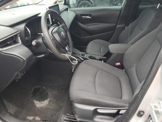 5YFEPRAE8LP027134 - 2020 TOYOTA COROLLA LE GRAY photo 7