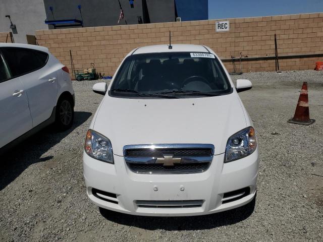 KL1TD5DE0AB122679 - 2010 CHEVROLET AVEO LS WHITE photo 5