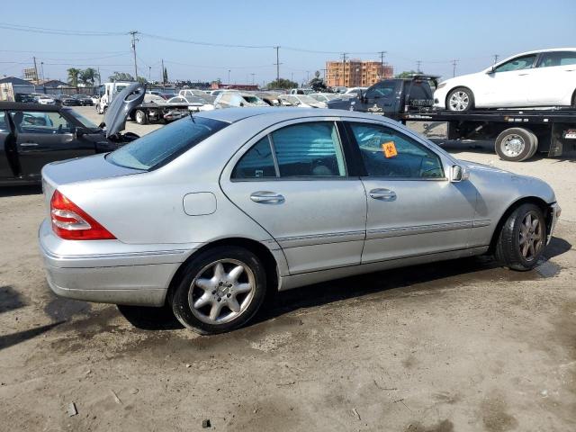 WDBRF61JX2F218221 - 2002 MERCEDES-BENZ C 240 SILVER photo 3