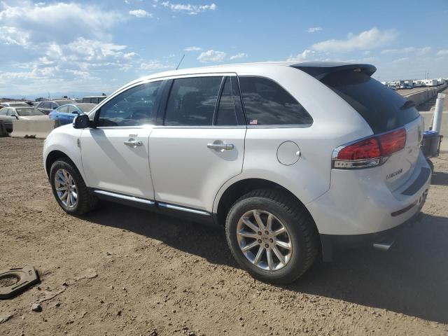 2LMDJ8JK6DBL41582 - 2013 LINCOLN MKX WHITE photo 2