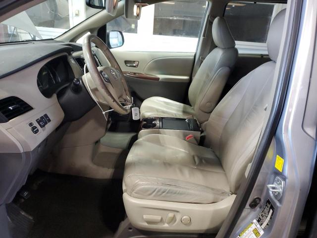 5TDDK3DC8BS006775 - 2011 TOYOTA SIENNA XLE Gümüş foto 7