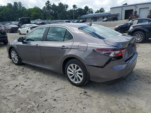 4T1C11BK4RU123090 - 2024 TOYOTA CAMRY LE GRAY photo 2