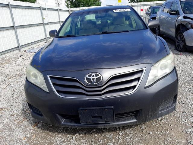 4T1BF3EK0AU032584 - 2010 TOYOTA CAMRY BASE GRAY photo 5