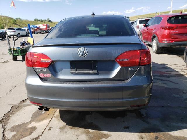 3VWD07AJ0EM209175 - 2014 VOLKSWAGEN JETTA SE GRAY photo 6