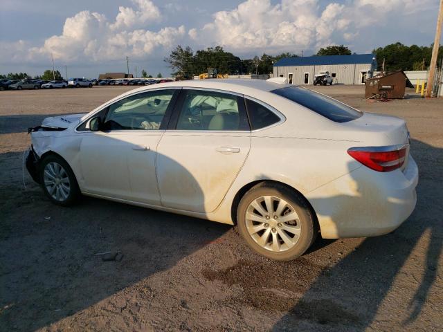 1G4PV5SK8F4217823 - 2015 BUICK VERANO 1SV WHITE photo 2