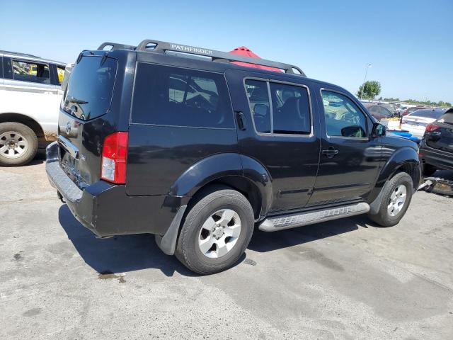 5N1AR18WX6C604134 - 2006 NISSAN PATHFINDER LE 黑色 照片 3