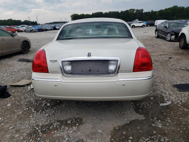 1LNHM81W84Y664848 - 2004 LINCOLN TOWN CAR EXECUTIVE WHITE photo 6
