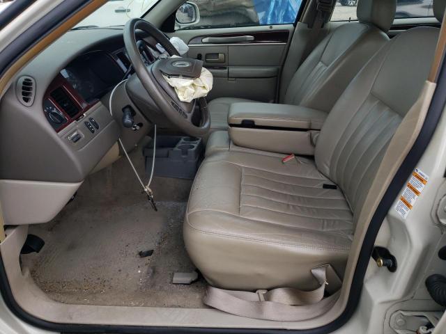 1LNHM81W84Y664848 - 2004 LINCOLN TOWN CAR EXECUTIVE WHITE photo 7