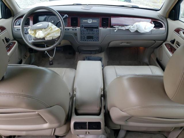 1LNHM81W84Y664848 - 2004 LINCOLN TOWN CAR EXECUTIVE WHITE photo 8